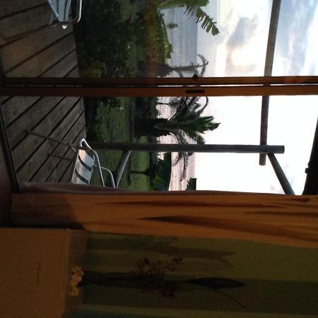 Mahia Hotel & Resto Hanga Roa Bagian luar foto