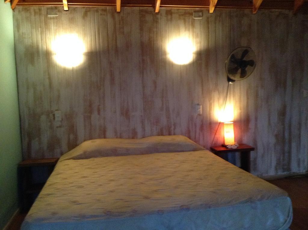 Mahia Hotel & Resto Hanga Roa Ruang foto