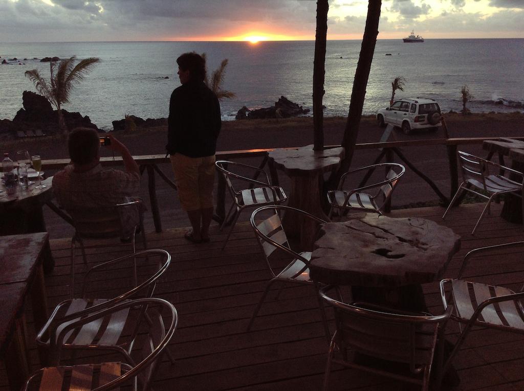 Mahia Hotel & Resto Hanga Roa Bagian luar foto