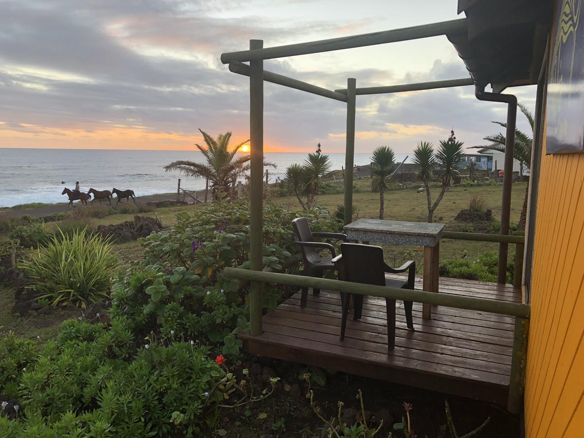 Mahia Hotel & Resto Hanga Roa Bagian luar foto